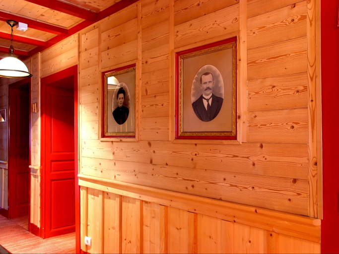 Public Area, Logis Hotel Arbez Franco-Suisse, Jura