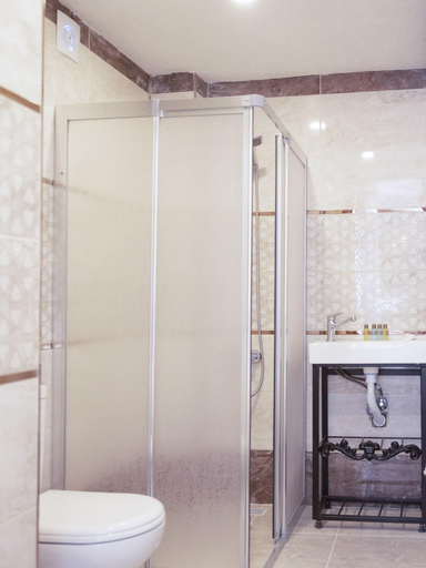 Bathroom 4, The Zanadu Istanbul, Fatih