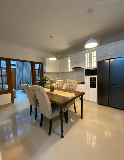 Dining Room 3, FW Full House 3BR at Banguntapan, Bantul