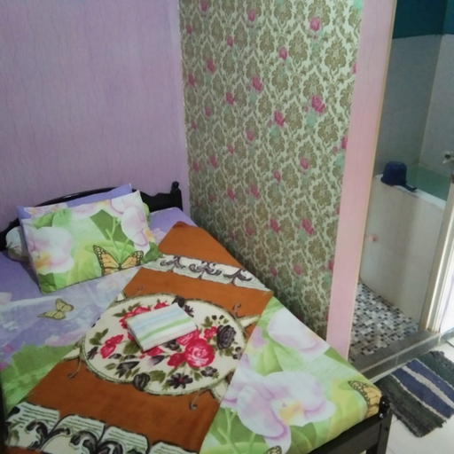 Bedroom 2, Cha Luxury Guest House Batu, Malang