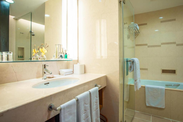 Bathroom 5, Shangri La Baotou, Baotou