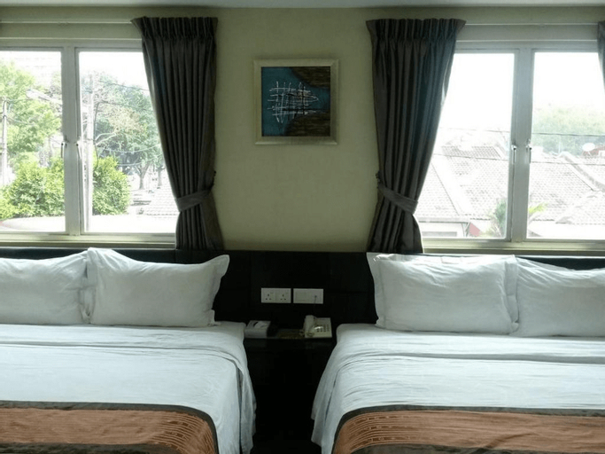 Bedroom 3, The Corum View Hotel, Barat Daya