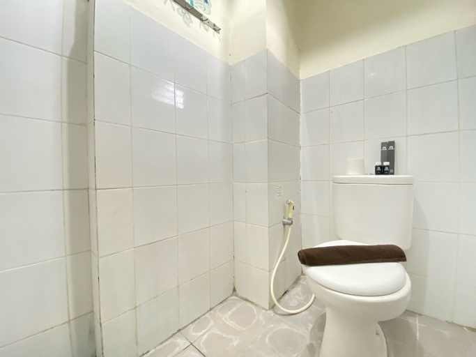 Bedroom 3, Adorable Classic 2BR Gateway Ahmad Yani Cicadas Bandung Apartment By Travelio, Bandung