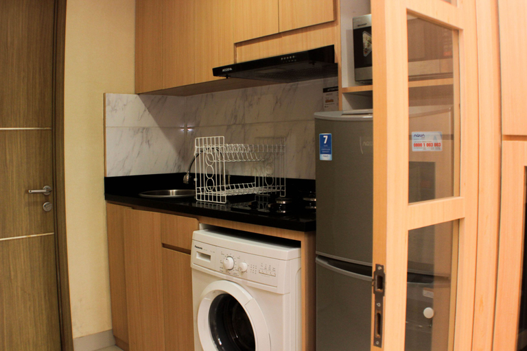 Others 2, Comfort Studio Room at Oasis Cikarang Apartment By Travelio, Cikarang