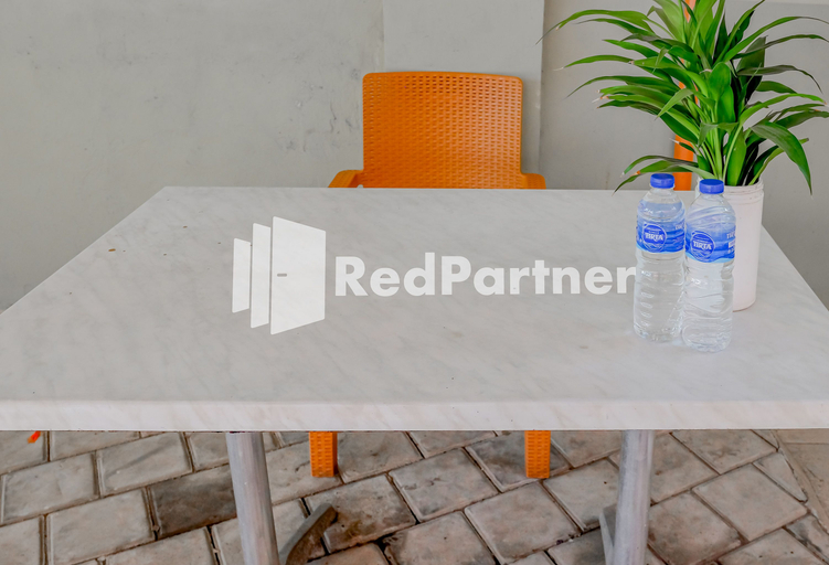 Others 2, Krucuk Guest House Syariah RedPartner, Cirebon
