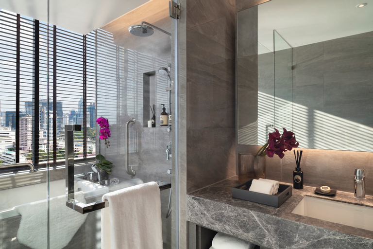 Bathroom 30