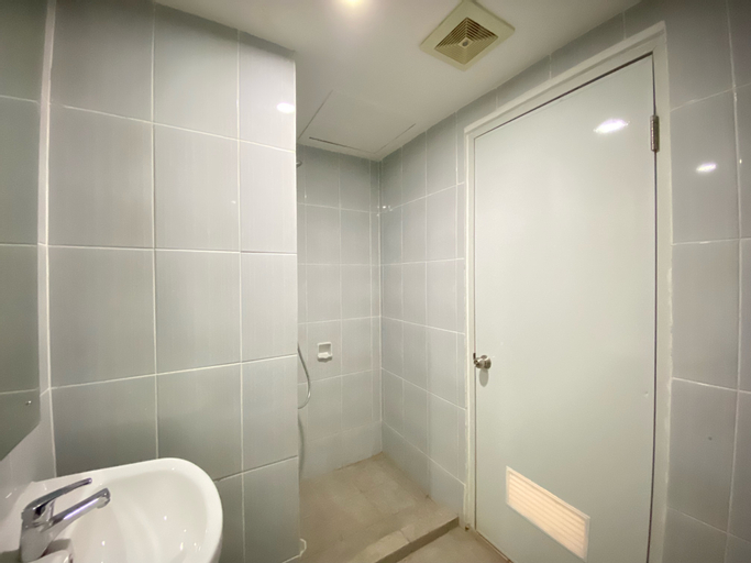 Bedroom 2, Luxury Spacious 3BR Apartment at Newton Residence Bandung By Travelio, Bandung