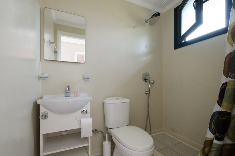 Bathroom 5, Katsaros Studios and Apartments, Ionian Islands