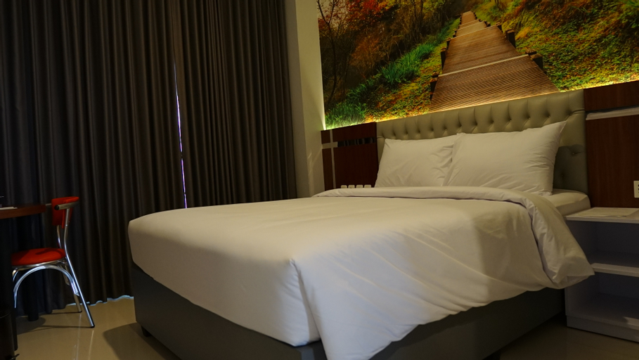 Bedroom 5, Solo Grand City Hotel, Solo