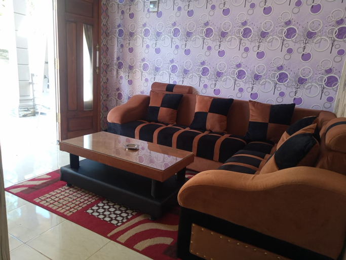 Public Area, Ardhana Homestay Batu, Malang