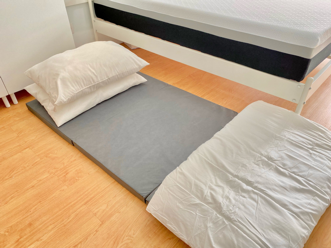 Bedroom 4, Residential Suite w/ Netflix , Disney & Wi-Fi at Mekarwangi Square by Rinaldy, Bandung