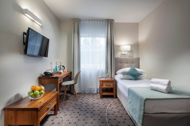 Bedroom 3, Hotel Aqua Sopot - Destigo Hotels, Sopot