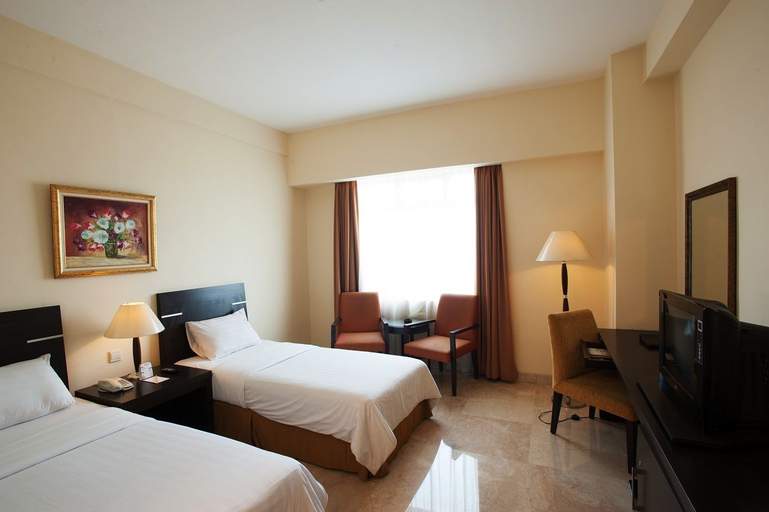 Bedroom 13