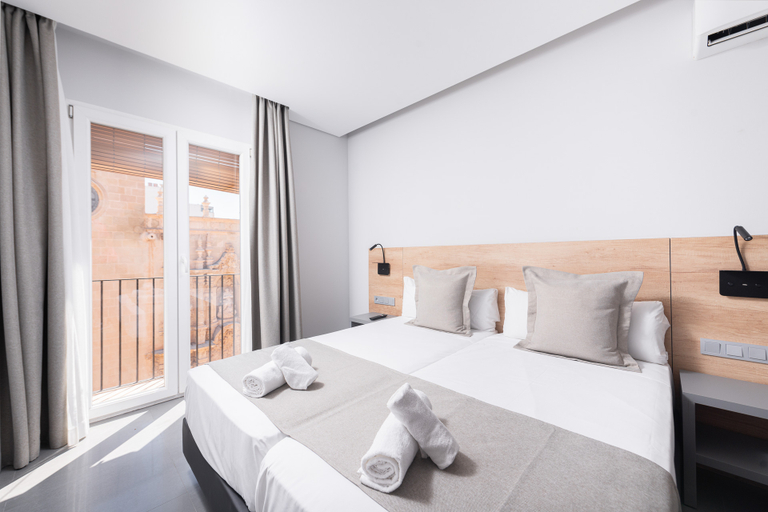 Bedroom 1, La Milagrosa, Alicante