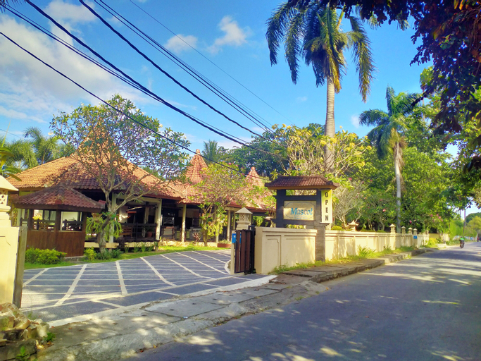 Exterior & Views 2, Mascot Beach Hotel, Lombok