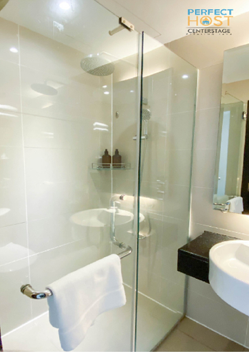 Bathroom 4, Centrestage Petaling Jaya by Perfect Host, Petaling Jaya