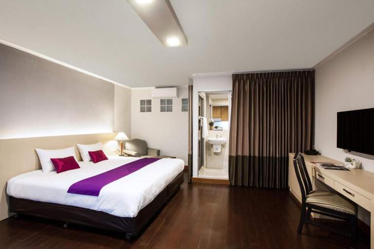 Bedroom 3, The Step Sathon, Sathorn