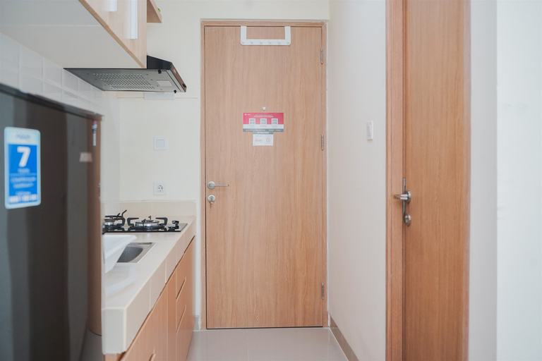 Others 4, Studio Apartment with Cozy Design at B Residence By Travelio, South Tangerang