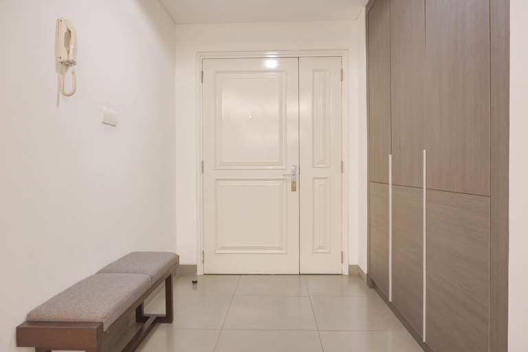 Public Area, Comfortable 3BR at Simprug Park By Travelio Premium, South Jakarta