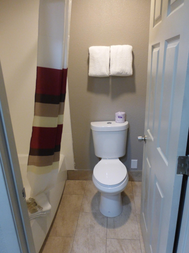 Bathroom 5, Red Roof Inn Redding, Shasta