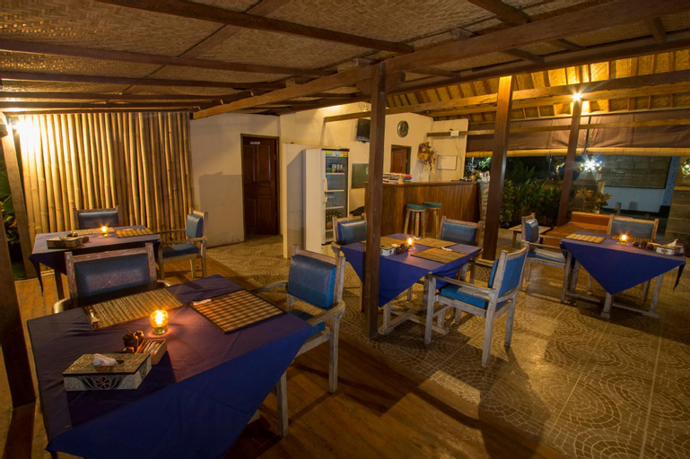 Food & Drinks 5, Amora Huts, Klungkung