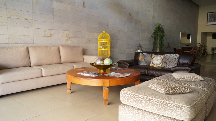 Public Area 3, El Hotel Business Class, Zamora