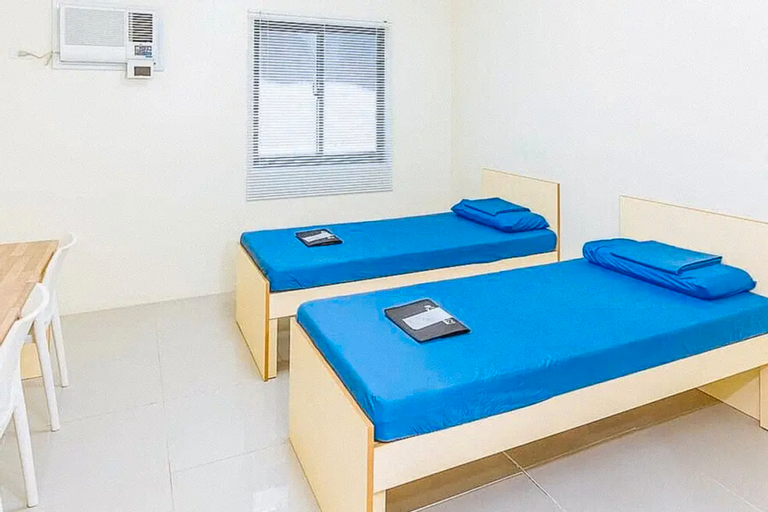 RedDoorz @ Insular Square Mandaue City, Cebu City