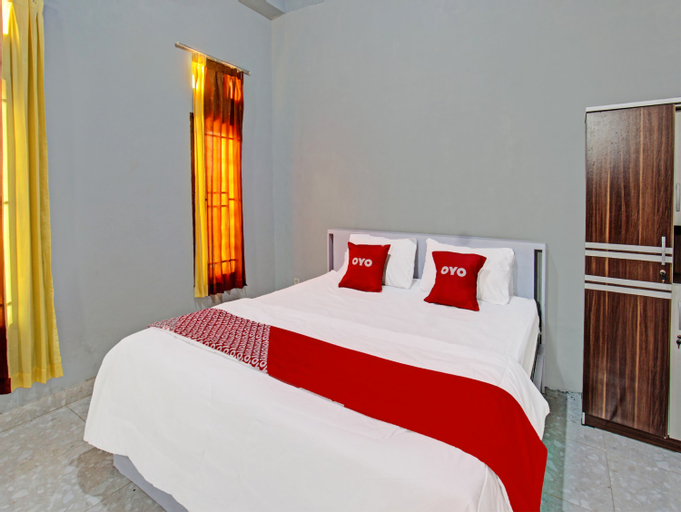 Bedroom 1, OYO 91210 Hotel J3, Lombok