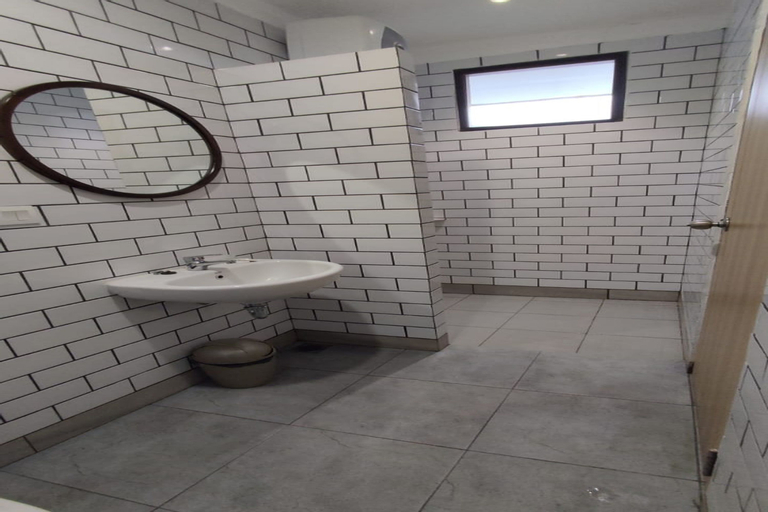 Bathroom 8