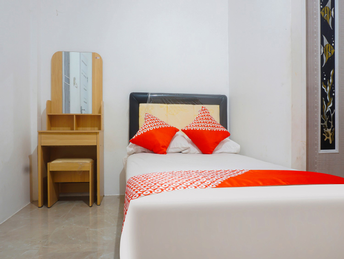 Bedroom 3, OYO 91375 Pondok Feby Makassar, Makassar
