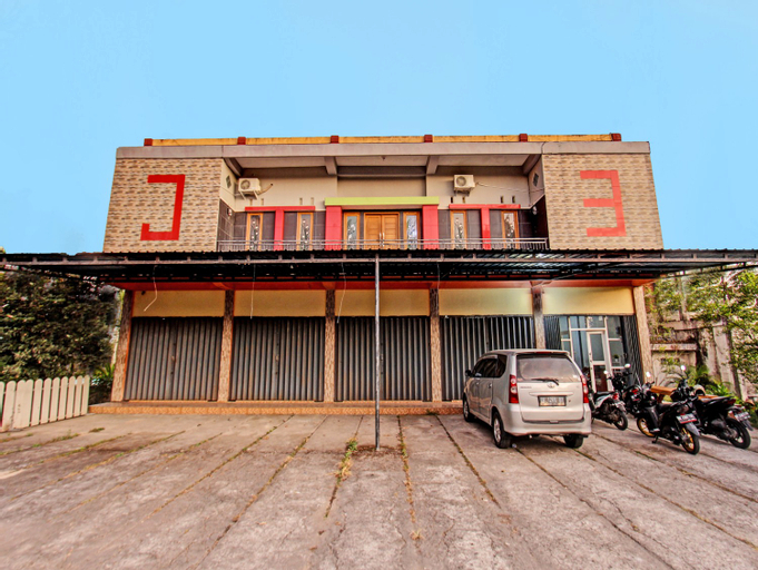 OYO 91210 Hotel J3, Lombok