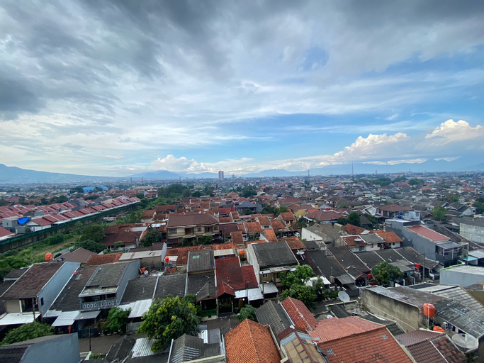 Exterior & Views, Cozy Studio Apartment at Emerald Towers By Travelio, Bandung