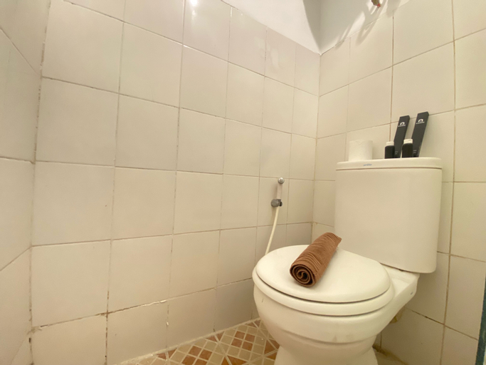 Bedroom 4, Cozy Studio Apartment at Emerald Towers By Travelio, Bandung