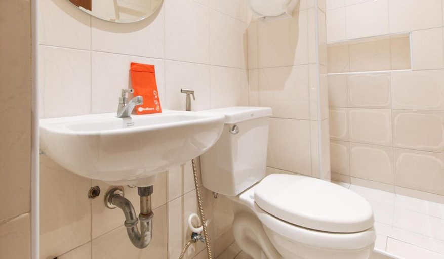 Bathroom 5, RedDooorz @ Laiya Vivo Hotel Batangas, San Juan