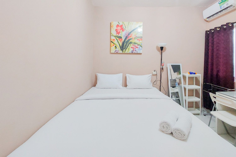 Bedroom 2, Comfortable and Cozy Studio at Aeropolis 3 Apartment By Travelio, Tangerang
