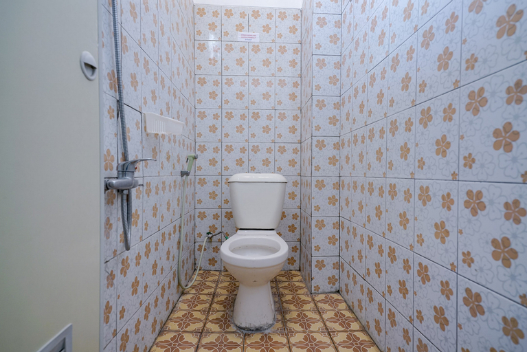 Bedroom 5, Urbanview Hotel Gatot Subroto Lampung by RedDoorz, Bandar Lampung