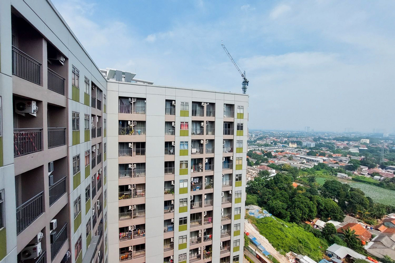 Exterior & Views, Homey and Nice Studio at Serpong Greenview Apartment By Travelio, South Tangerang