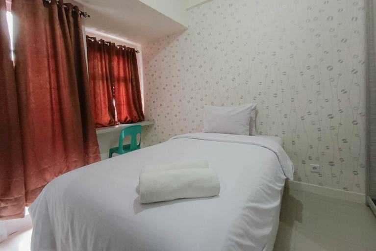 Bedroom 2, Relax Studio at Vida View Makassar Apartment By Travelio, Makassar