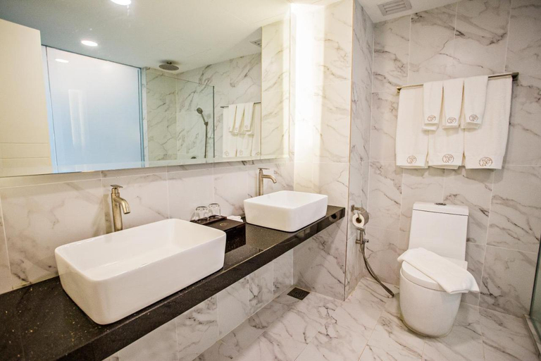 Bathroom 4, Grand Flora Hotel Melaka, Malacca City