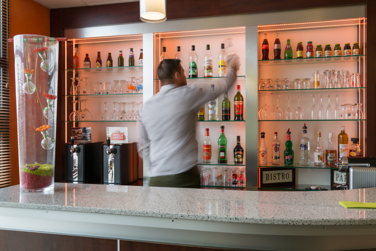 Food & Drinks 5, The Originals Boutique Actuel Hôtel, Saint-Etienne, Loire