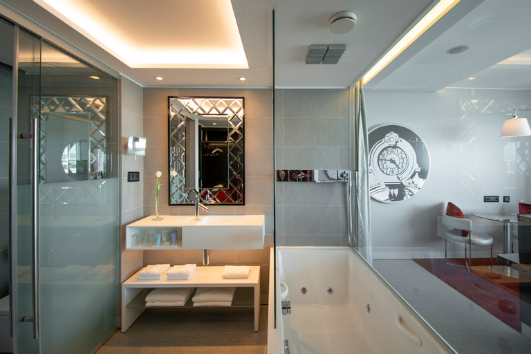 Bathroom 5
