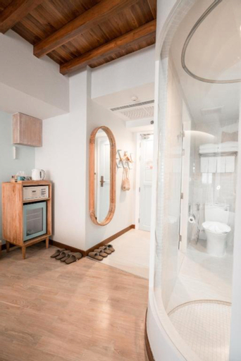 Bathroom 8