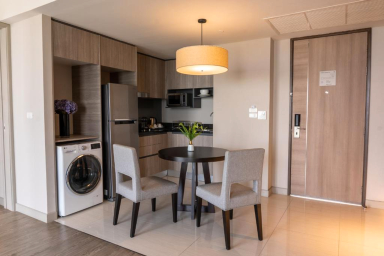 Dining Room 19