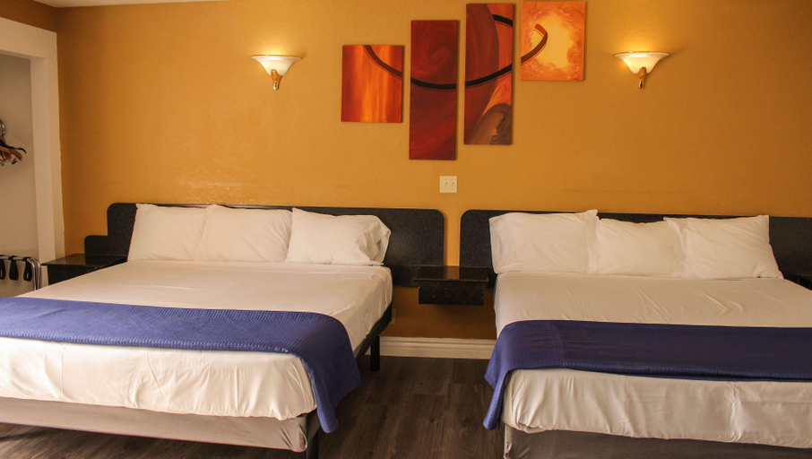 Bedroom 2, Glendale Motel, Los Angeles