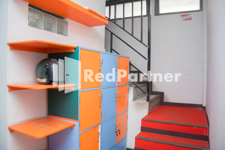 Hotel C18 @ Cibaduyut RedPartner, Bandung