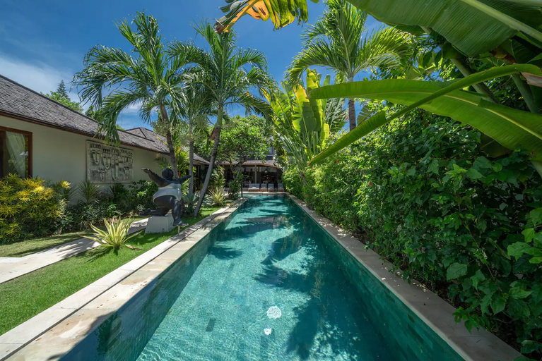 Sport & Beauty 1, Villa Teman: Luxury 4BR Villa in Central Seminyak, Badung