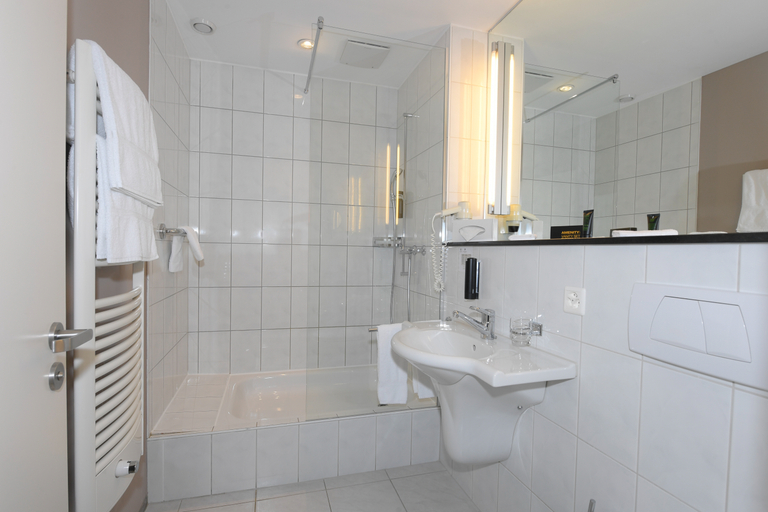 Bathroom 8
