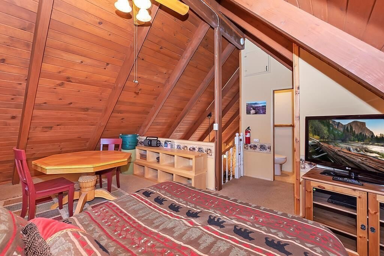 Public Area, 017 - Mountain Bliss, San Bernardino