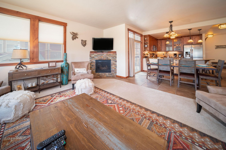 Others 5, Cozens Pointe Building I Unit I201 by Stay Winter Park, Grand