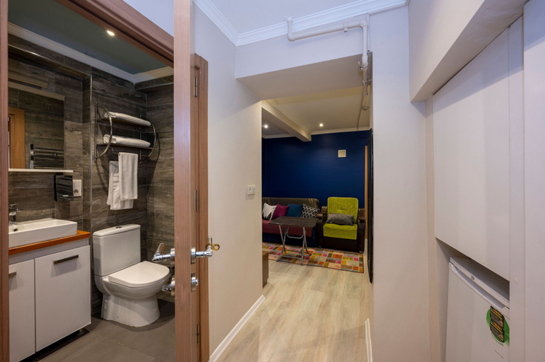 Bathroom 4, MARİDA SUIT TAKSİM, Beyoğlu